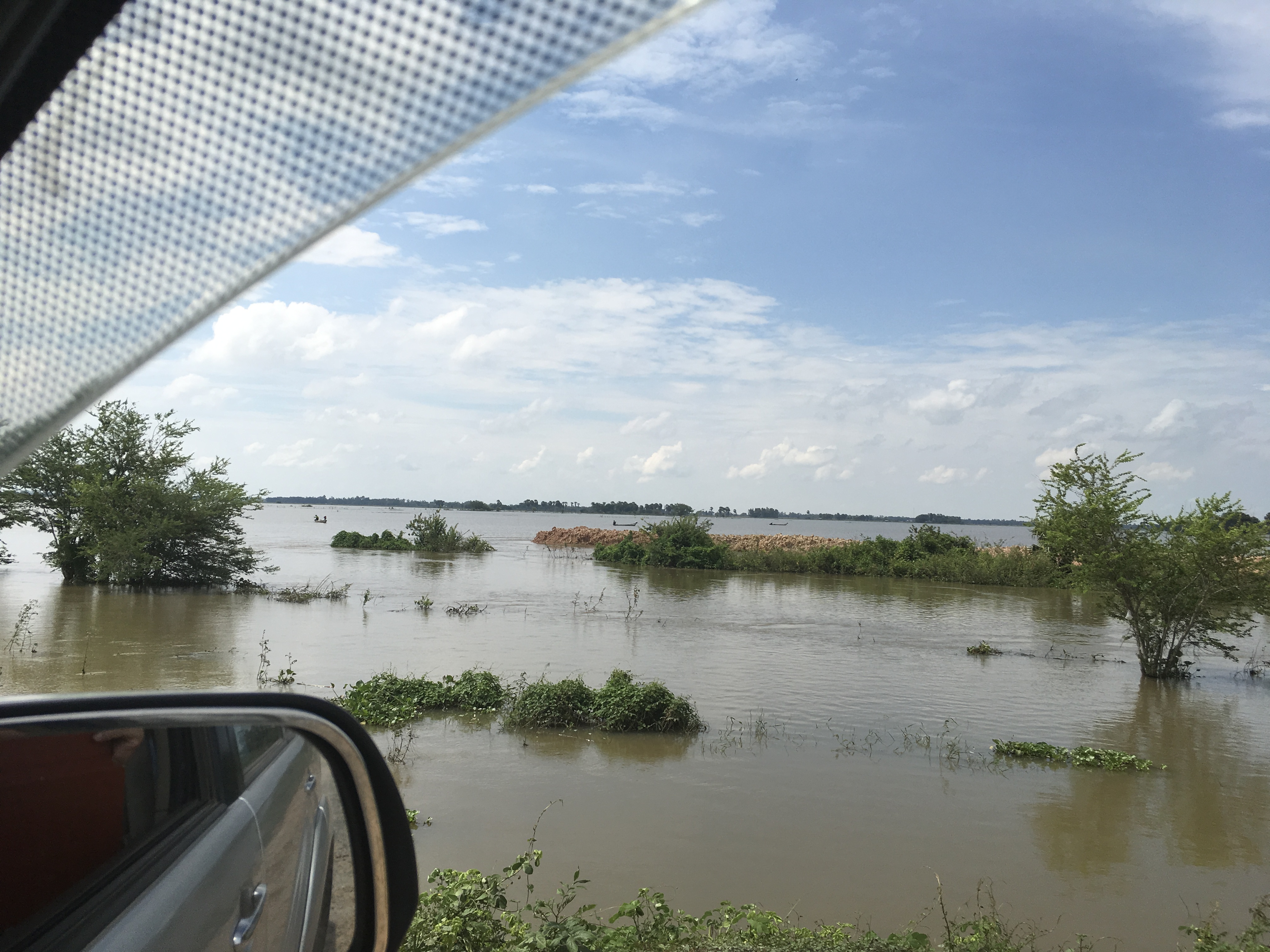 Trà sư Tha La 2024