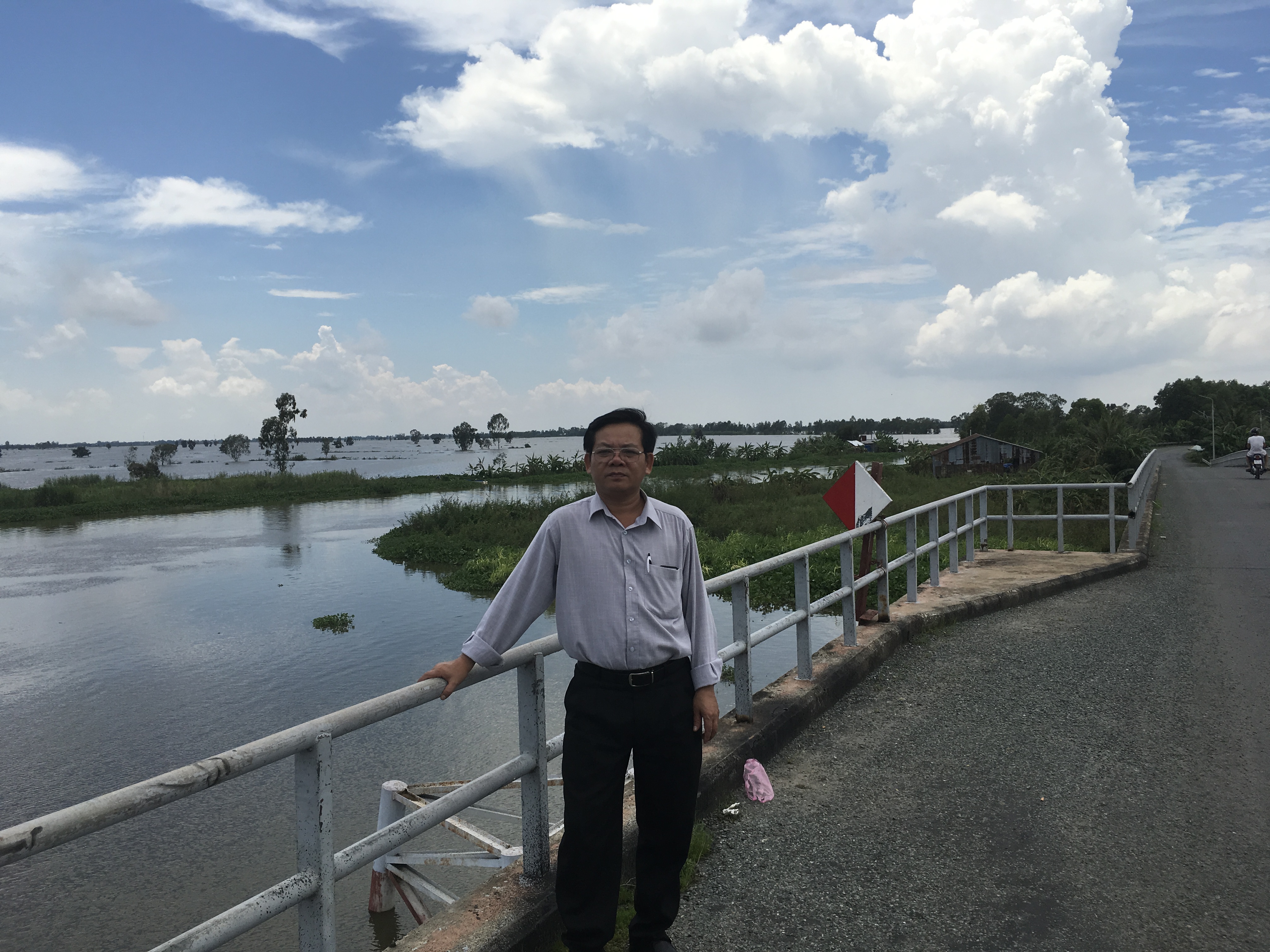 Trà sư Tha La 2024